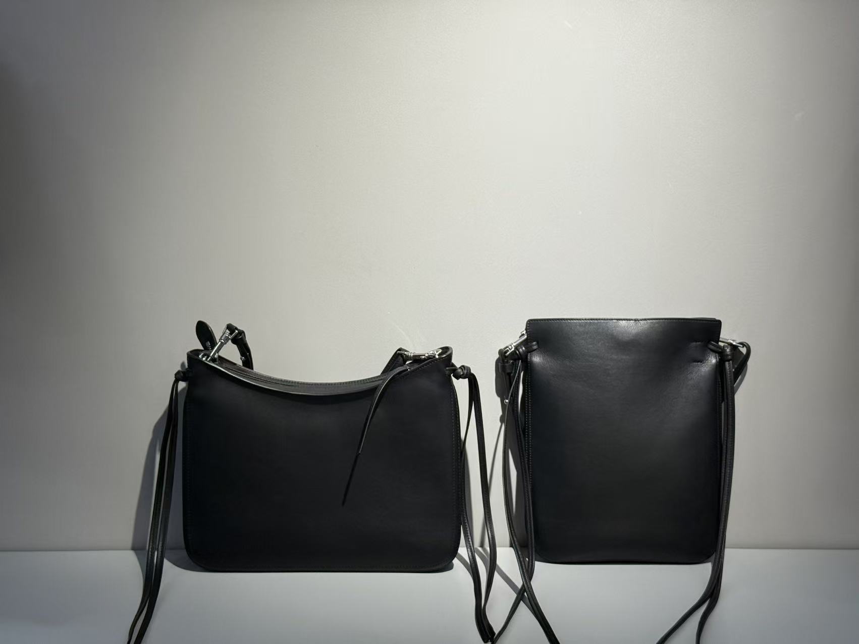 Phoebe Philo's new Gig bag with ribbon tassels, one-shoulder crossbody tote bag, Gig pouch mobile phone bag - 图片 15